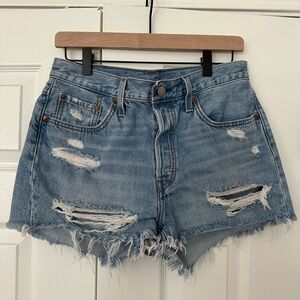 Levi’s Distressed Denim Women Shorts